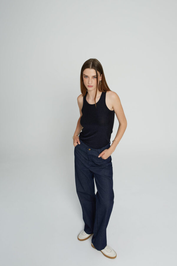 Alternative view of Nott tank top