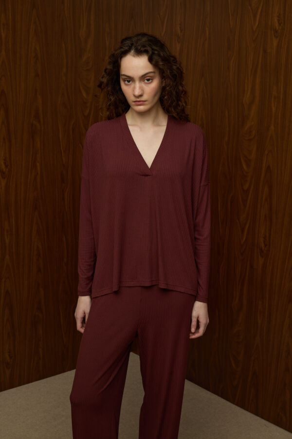 Alternative view of Bamboo V Top