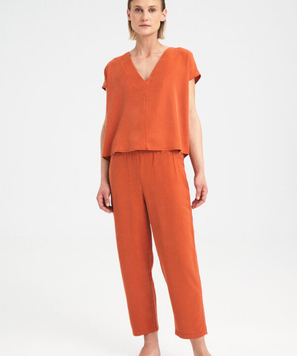 Open-Back Flow Top