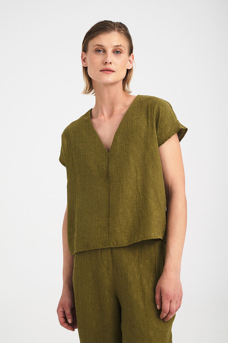 Open-Back Flow Top