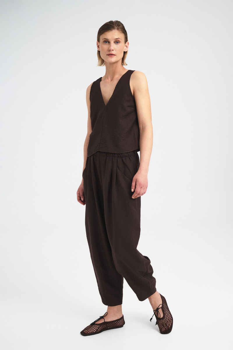 Alternative view of Sleeveless V-Neck Top