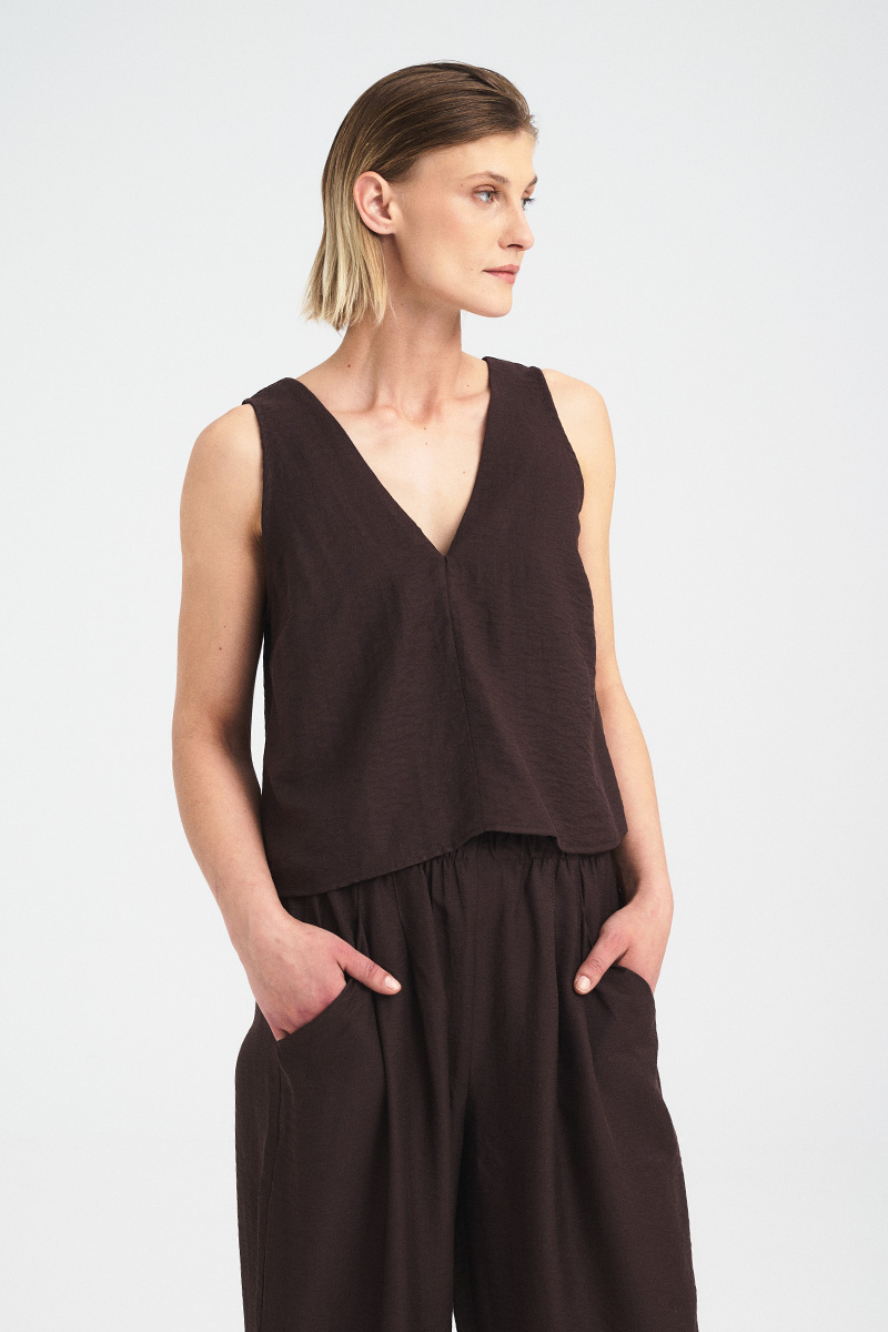 Sleeveless V-Neck Top - Image 4