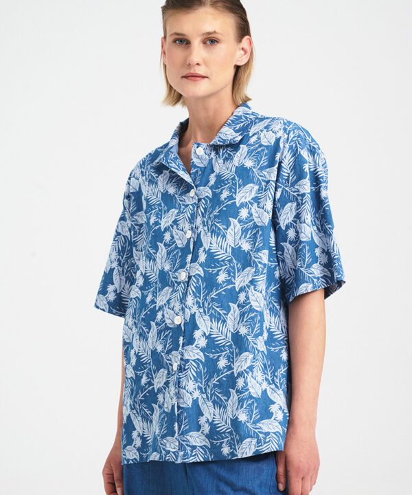 Alternative view of Short-Sleeve Printed Denim Shirt