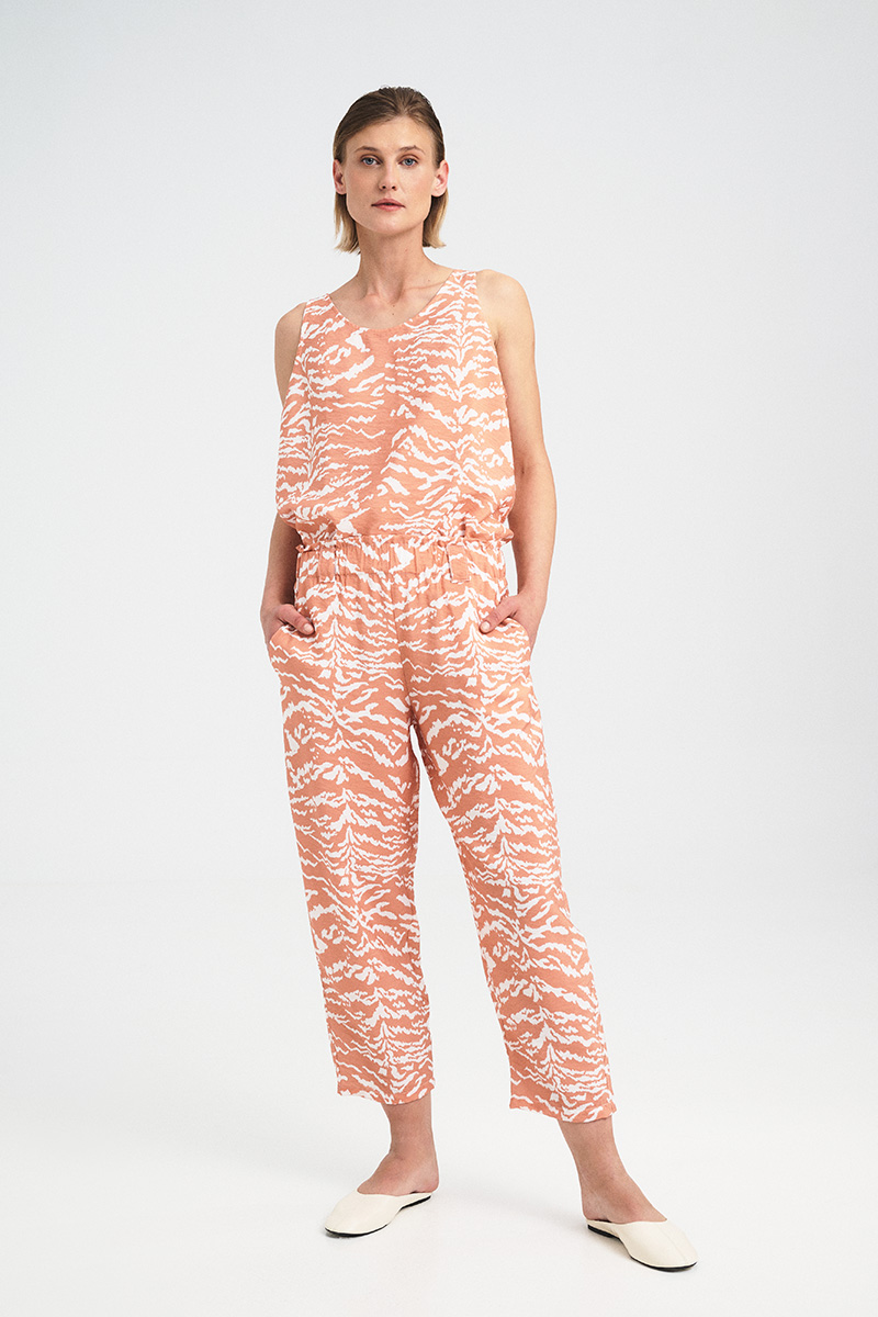 Soft Animal Print Tapered Pants