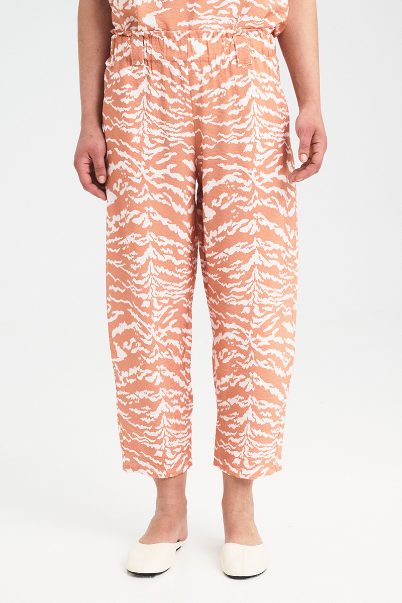 Alternative view of Soft Animal Print Tapered Pants