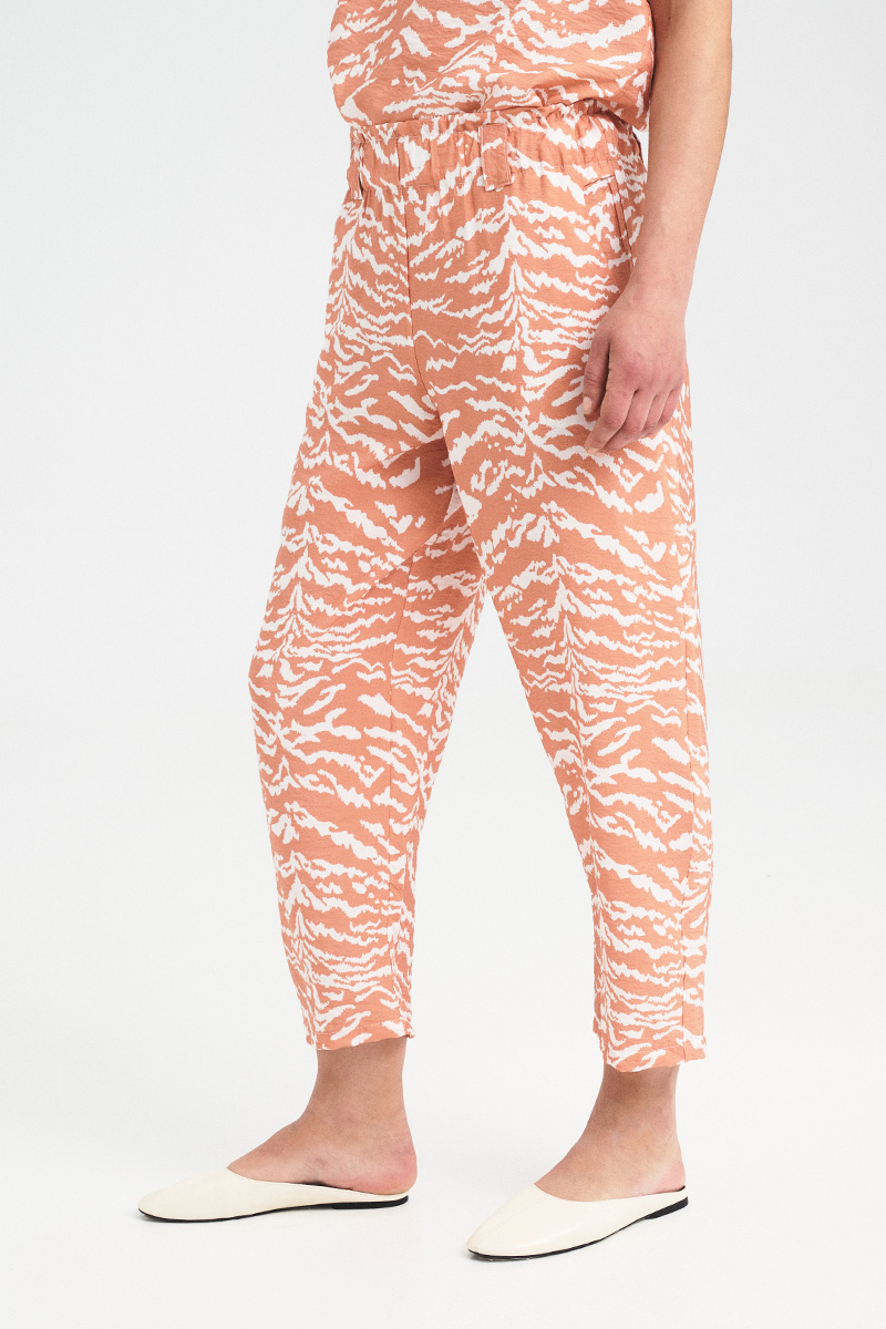 Soft Animal Print Tapered Pants - Image 3