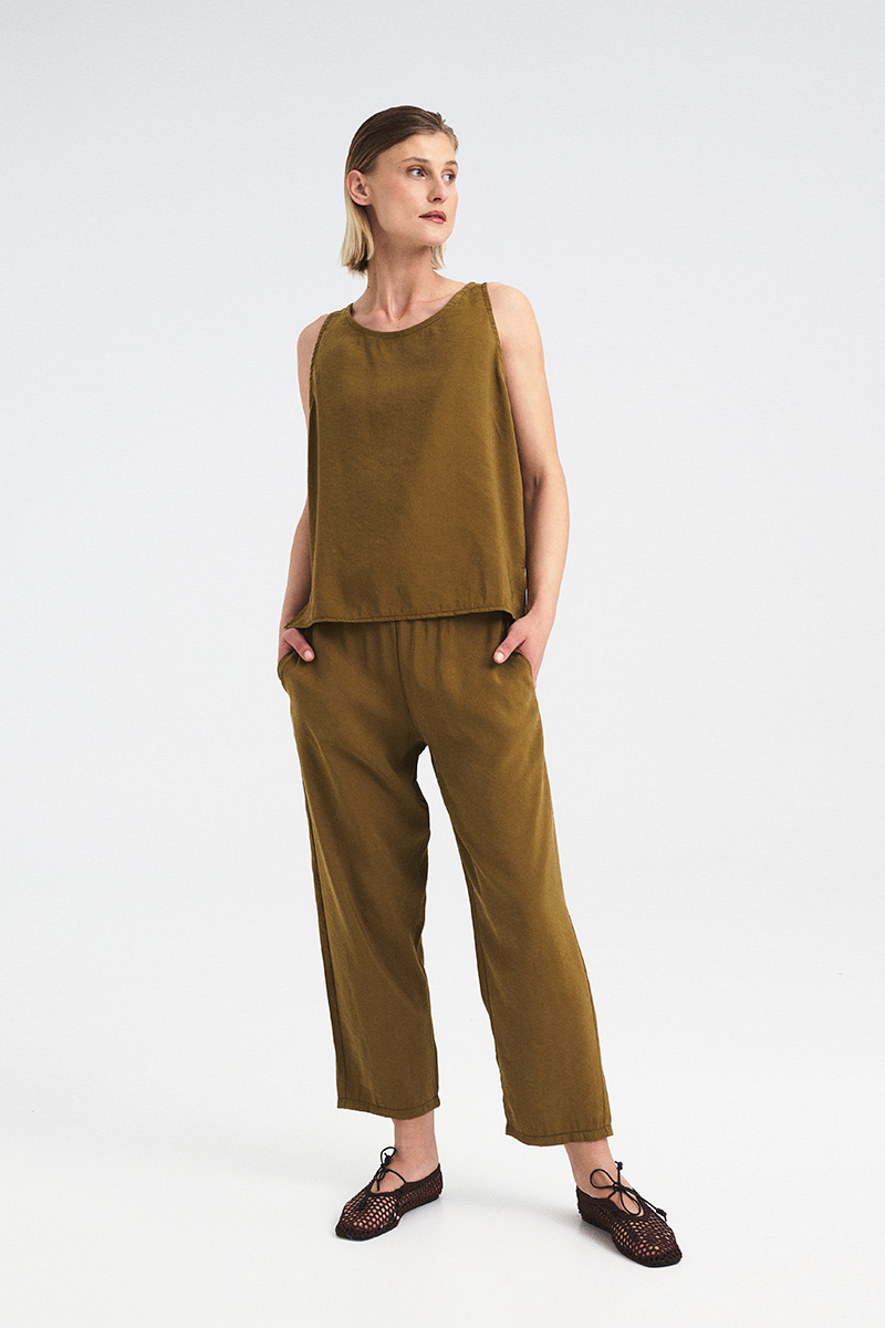 Relaxed Tapered Viscose Pants - Image 7