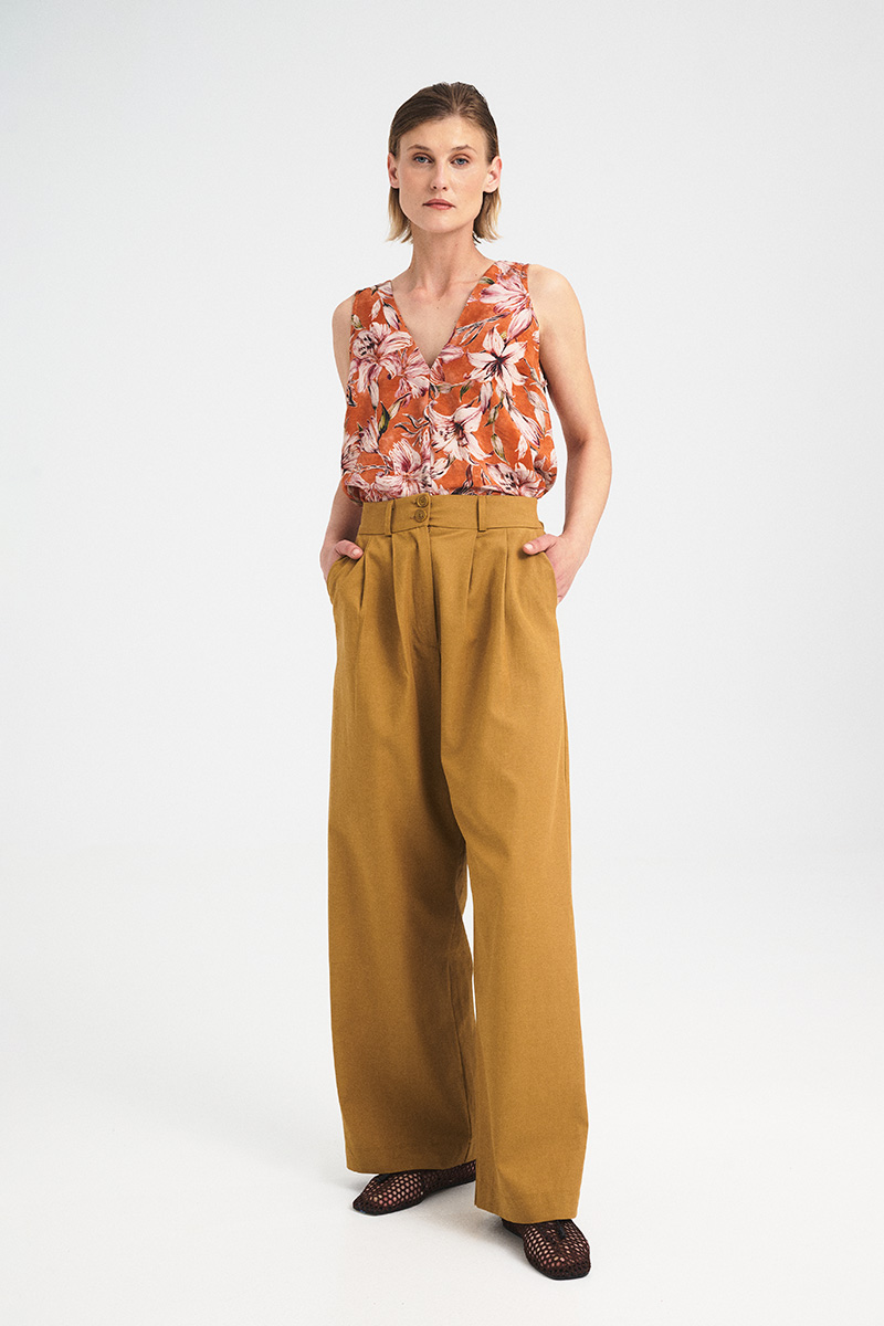 Wide Pleated Pants