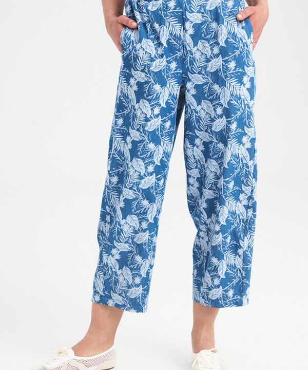 Alternative view of Barrel Jeans Printed Pants