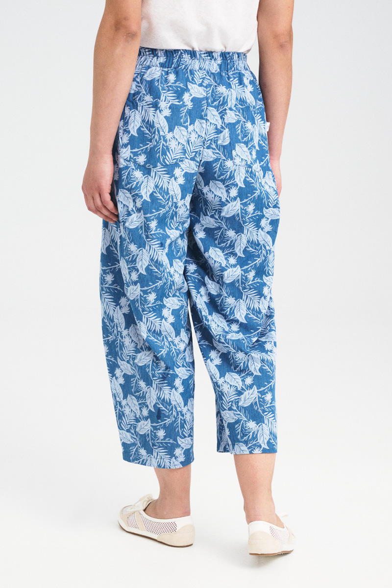 Barrel Jeans Printed Pants - Image 4