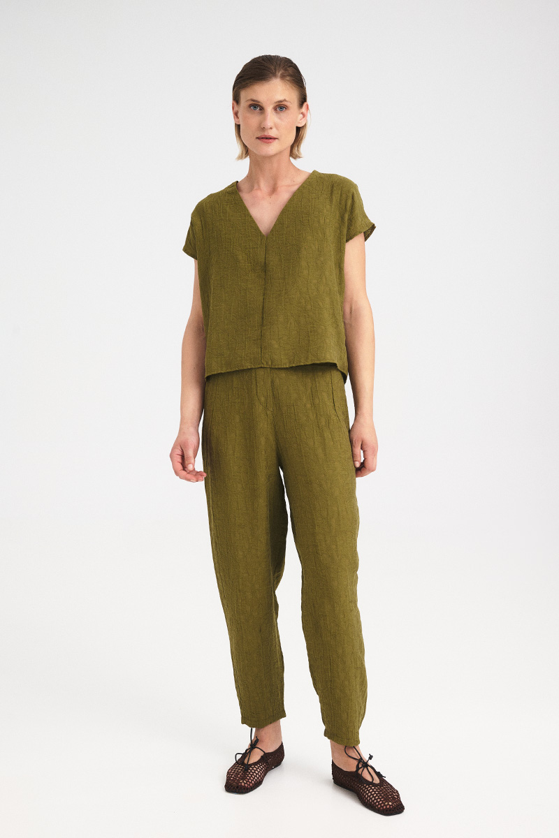 Textured Tapered Pants